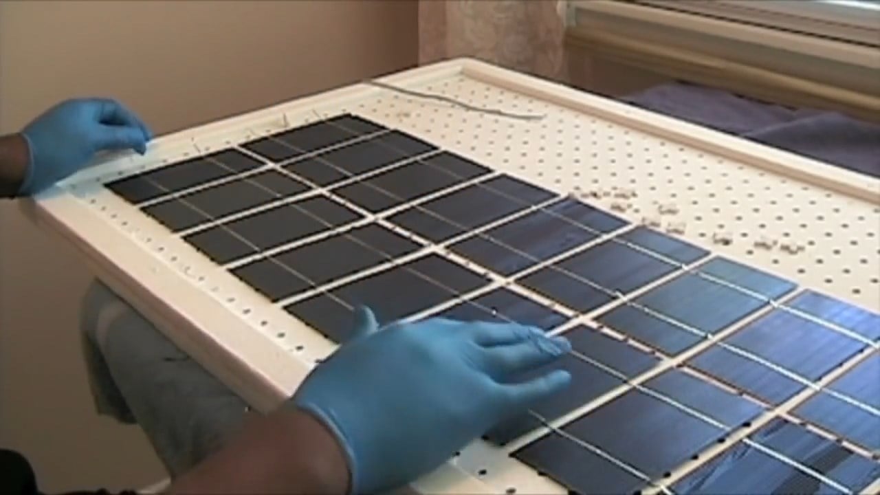 DIY Video : How to build Custom DIY Solar Panels from Scratch. Very 