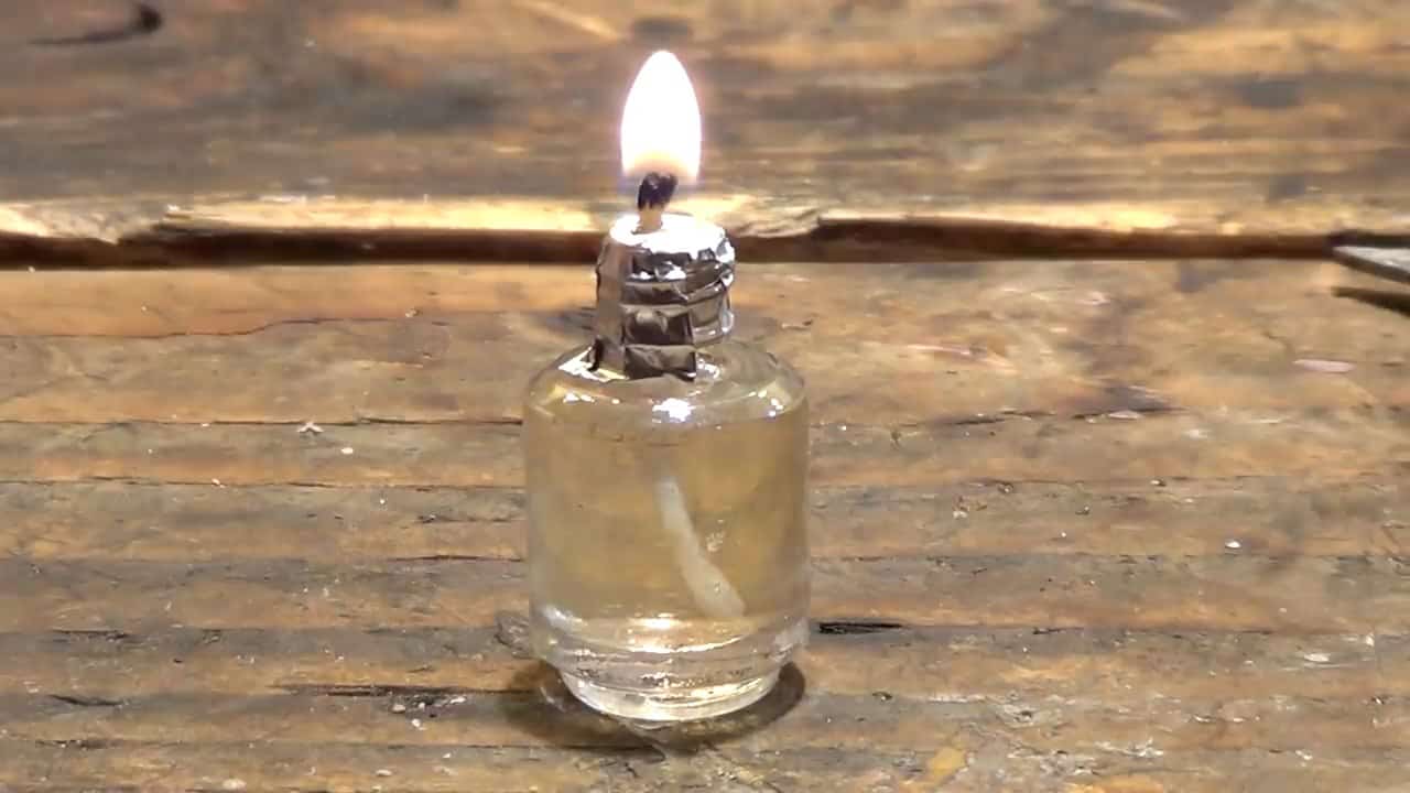 magnet solidaritet squat How to build an Waste Oil or Used Vegetable Oil Candle from Old Nail Polish  Bottle