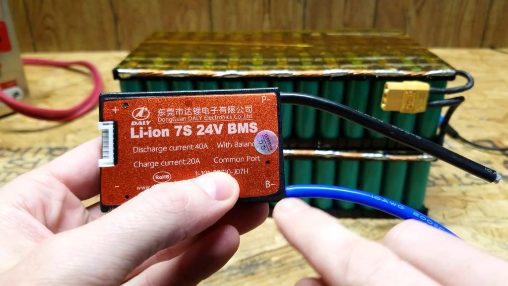 How to Recycle Old Used Laptop Batteries to make a DIY 24V 72AH