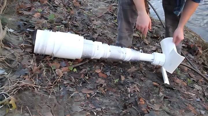 How to build a simple Homemade PVC Off grid River Pump to pump water from a river or creek