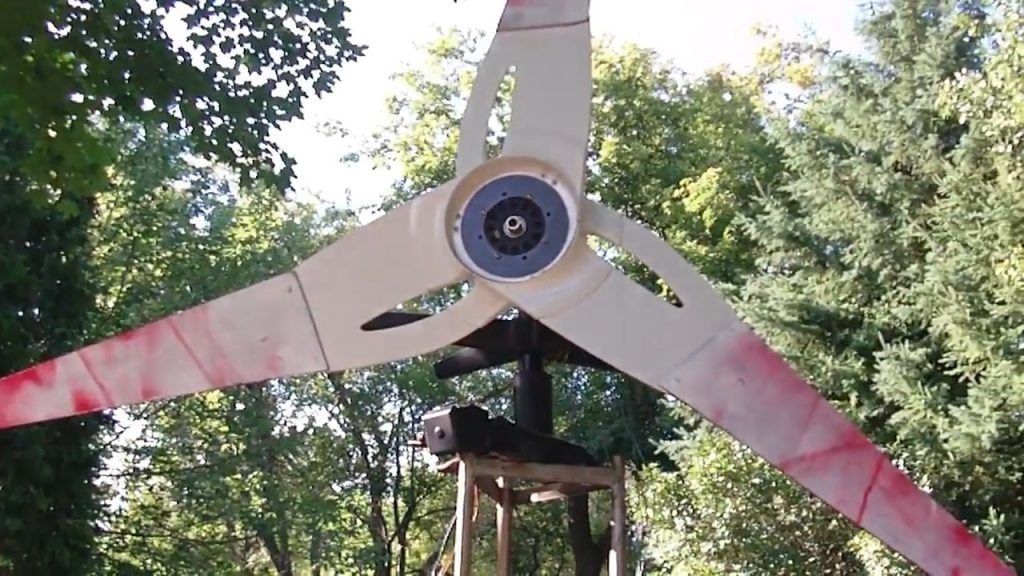 How to build a Simple Homemade Wind Generator from Old Ceiling Fan ,Microwave Oven Parts ,Old TV Antenna and other  junk