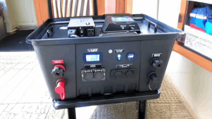 How to build a Homemade Super Efficient Portable Solar Generator