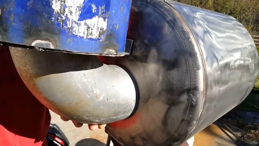 How to build a Super Efficient Portable Rocket Mass Heater from ...