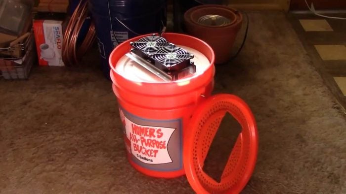 How to build a simple Off Grid Refrigerator using a 5 gallon bucket . No Ice Needed !!